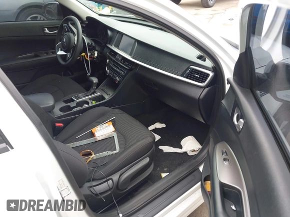2019 Kia Optima LX with VIN 5XXGT4L36KG371801, listed as a IAAI auction lot 41885607 with 150,043 mi miles. Bid and sale history available at carsss.com. Image 5.