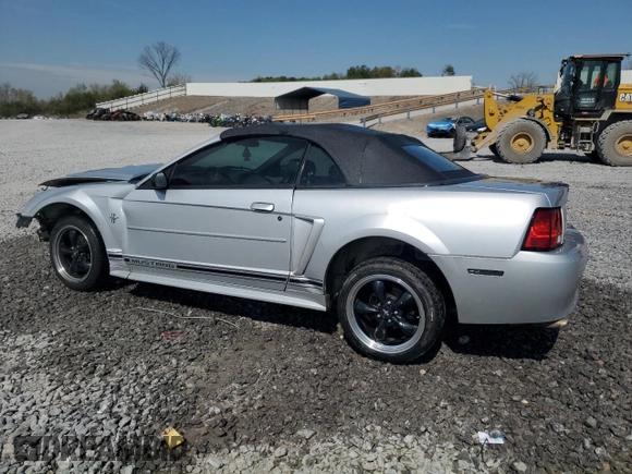 2001 Ford Mustang Deluxe with VIN 1FAFP44451F186147, listed as a Copart auction lot 51152565 with 0 mi miles and Salvage Title. Bid and sale history available at carsss.com. Image 2.