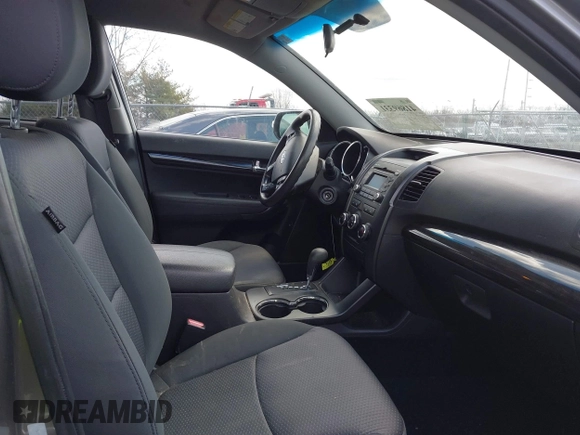2012 Kia Sorento LX with VIN 5XYKT3A13CG283758, listed as a IAAI auction lot 41869331 with 192,187 mi miles. Bid and sale history available at carsss.com. Image 5.