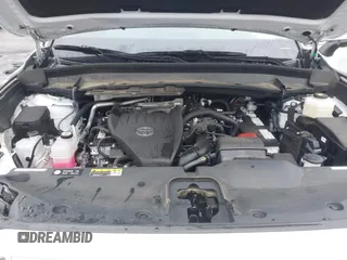 2024 Toyota Highlander XLE z VIN 5TDAAAA59RS011154, wystawiony jako IAAI lot #41243314 z przebiegiem 28 555 mil mil oraz . Historia ofert i sprzedaży dostępna na DreamBid. Obrazek 10.