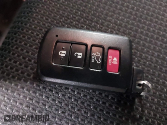 2018 Toyota RAV4 XLE with VIN 2T3RFREV0JW715761, listed as a IAAI auction lot 41881863 with 67,534 mi miles and . Bid and sale history available at DreamBid. Image 11.