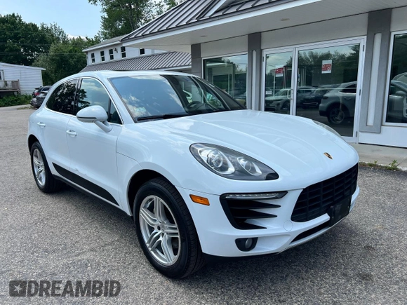 2016 Porsche Macan S with VIN WP1AB2A59GLB40365, listed as a Copart auction lot 60898695 with 192,752 mi miles and Clean title. Bid and sale history available at DreamBid. Image 1.