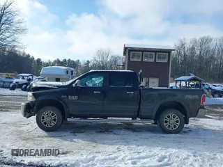 2018 Ram 2500 Laramie with VIN 3C6UR5FJXJG253495, listed as a IAAI auction lot 41084906 with 82,614 mi miles. Bid and sale history available at carsss.com. Image 14.