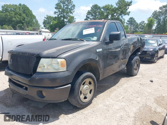 2006 Ford F-150 XL z VIN 1FTRF12W06KB40592, wystawiony jako IAAI lot #42255736 z przebiegiem 206 828 mil mil oraz . Historia ofert i sprzedaży dostępna na DreamBid. Obrazek 17.