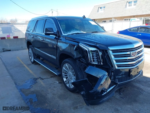 2017 Cadillac Escalade Platinum with VIN 1GYS4DKJ7HR349250, listed as a IAAI auction lot 41741978 with 109,277 mi miles. Bid and sale history available at carsss.com. Image 1.
