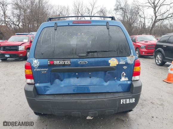 2007 Ford Escape XLT with VIN 1FMYU93117KA12085, listed as a IAAI auction lot 41195171 with 97,706 mi miles. Bid and sale history available at carsss.com. Image 16.