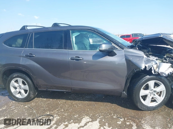 2021 Toyota Highlander L with VIN 5TDZZRAH3MS523182, listed as a IAAI auction lot 42052236 with 62,721 mi miles and . Bid and sale history available at DreamBid. Image 14.
