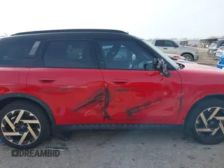 2025 MINI Countryman S z VIN WMZ23GA04S7P33413, wystawiony jako IAAI lot #41576638 z przebiegiem 9 505 mil mil oraz . Historia ofert i sprzedaży dostępna na DreamBid. Obrazek 13.