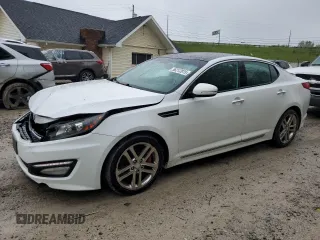 2013 Kia Optima SX z VIN 5XXGR4A62DG126363, wystawiony jako Copart lot #56212815 z przebiegiem 96 113 mil mil oraz Szkoda całkowita • Salvage title. Historia ofert i sprzedaży dostępna na DreamBid. Obrazek 1.