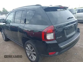 2017 Jeep Compass Sport SE z VIN 1C4NJDBB0HD101620, wystawiony jako IAAI lot #42253519 z przebiegiem 114 913 mil mil oraz . Historia ofert i sprzedaży dostępna na DreamBid. Obrazek 3.