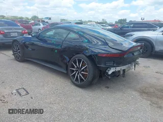 2020 Aston Martin Vantage z VIN SCFSMGAW4LGN03097, wystawiony jako IAAI lot #42227516 z przebiegiem Nie podano mil oraz . Historia ofert i sprzedaży dostępna na DreamBid. Obrazek 3.