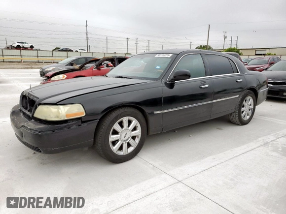 2010 Lincoln Town Car Signature Limited z VIN 2LNBL8CV3AX614416, wystawiony jako Copart lot #58716225 z przebiegiem 346 529 mil mil oraz Czysty tytuł • Clean title. Historia ofert i sprzedaży dostępna na DreamBid. Obrazek 1.