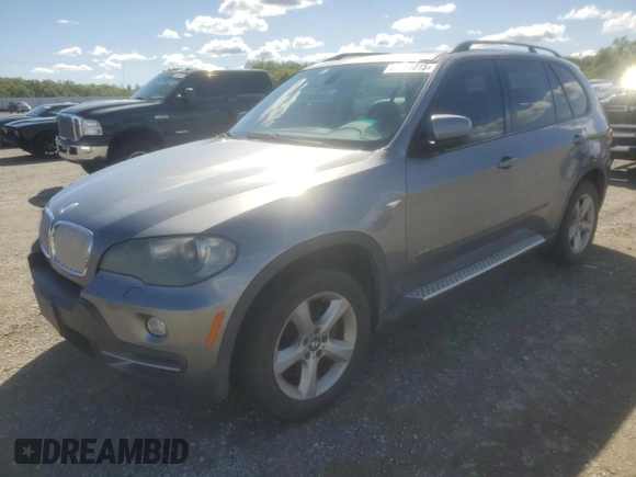 2009 BMW X5 35d z VIN 5UXFF03569LJ97458, wystawiony jako Copart lot #51385015 z przebiegiem 137 918 mil mil oraz Czysty tytuł • Clean title. Historia ofert i sprzedaży dostępna na DreamBid. Obrazek 1.