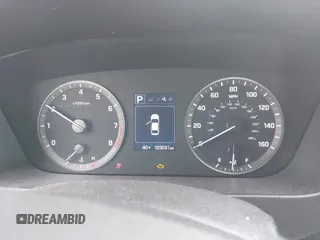 2015 Hyundai Sonata SE z VIN 5NPE24AF5FH184549, wystawiony jako IAAI lot #41132530 z przebiegiem 123 031 mil mil oraz . Historia ofert i sprzedaży dostępna na DreamBid. Obrazek 7.