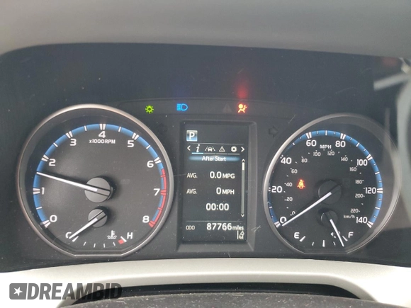 2017 Toyota RAV4 LE z VIN 2T3BFREV9HW570439, wystawiony jako Copart lot #56710325 z przebiegiem 87 766 mil mil oraz Szkoda całkowita • Salvage title. Historia ofert i sprzedaży dostępna na DreamBid. Obrazek 9.