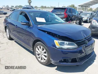 2012 Volkswagen Jetta SE с VIN 3VWDP7AJ1CM396810, выставлен на аукционе IAAI как лот 40263162 с пробегом 120 790 миль миль и . История ставок и продаж доступна на DreamBid. Изображение 1.