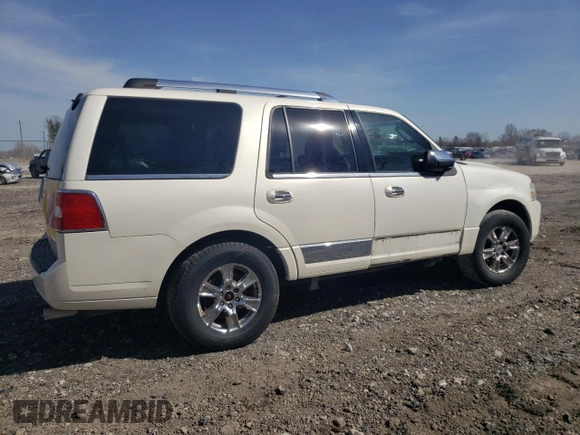 2007 Lincoln Navigator with VIN 5LMFU28567LJ24897, listed as a Copart auction lot 49324365 with Not provided miles and Salvage title. Bid and sale history available at DreamBid. Image 3.