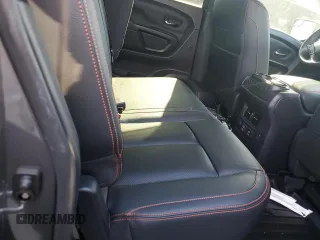 2023 Nissan Titan SV z VIN 1N6AA1ED4PN116721, wystawiony jako Copart lot #45902004 z przebiegiem 7 075 mil mil oraz Szkoda całkowita • Salvage title. Historia ofert i sprzedaży dostępna na DreamBid. Obrazek 10.