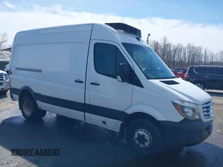 2017 Freightliner Sprinter Cargo z VIN WDYPF0CD1HP387256, wystawiony jako IAAI lot #41506530 z przebiegiem 177 117 mil mil oraz . Historia ofert i sprzedaży dostępna na DreamBid. Obrazek 1.