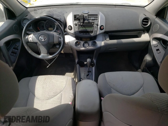 2008 Toyota RAV4 Limited with VIN JTMBD31V285192092, listed as a Copart auction lot 62959885 with 239,065 mi miles and Clean title. Bid and sale history available at DreamBid. Image 8.