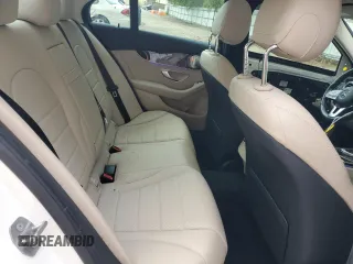 2021 Mercedes-Benz C 300 z VIN W1KWF8DB8MR611212, wystawiony jako Copart lot #54318625 z przebiegiem 44 367 mil mil oraz Szkoda całkowita • Salvage title. Historia ofert i sprzedaży dostępna na DreamBid. Obrazek 10.