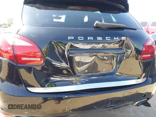 2012 Porsche Cayenne S Hybrid with VIN WP1AE2A23CLA93096, listed as a IAAI auction lot 41972843 with 79,139 mi miles. Bid and sale history available at carsss.com. Image 17.