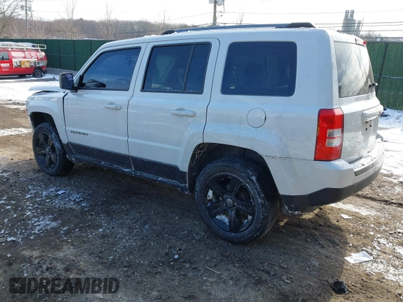 2016 Jeep Patriot Sport with VIN 1C4NJPBA8GD666981, listed as a IAAI auction lot 41408318 with 111,093 mi miles and . Bid and sale history available at DreamBid. Image 3.