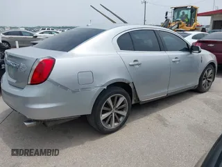 2009 Lincoln MKS с VIN 1LNHM94R99G611617, выставлен на аукционе IAAI как лот 42288299 с пробегом 115 320 миль миль и . История ставок и продаж доступна на DreamBid. Изображение 4.
