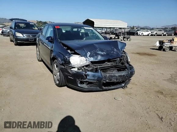 2010 Volkswagen Jetta Limited Edition with VIN 3VWAZ7AJ1AM119889, listed as a Copart auction lot 60680275 with 90,778 mi miles and Salvage title. Bid and sale history available at DreamBid. Image 13.