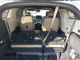 2021 Toyota Sienna Limited with VIN 5TDZSKFC5MS032668, listed as a IAAI auction lot 41858027 with 89,988 mi miles and . Bid and sale history available at DreamBid. Image 8.