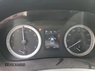 2018 Hyundai Sonata SE z VIN 5NPE24AF2JH690798, wystawiony jako Copart lot #57510685 z przebiegiem 49 717 mil mil oraz Szkoda całkowita • Salvage title. Historia ofert i sprzedaży dostępna na DreamBid. Obrazek 9.