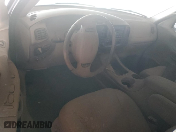 1999 Ford Expedition XLT with VIN 1FMPU18L2XLB36612, listed as a Copart auction lot 63704035 with Not provided miles and Clean title. Bid and sale history available at DreamBid. Image 8.