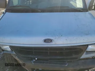 2000 Ford Econoline Passenger XL with VIN 1FBSS31S0YHB66699, listed as a Copart auction lot 46336245 with 189,130 mi miles and Salvage Title. Bid and sale history available at DreamBid. Image 13.