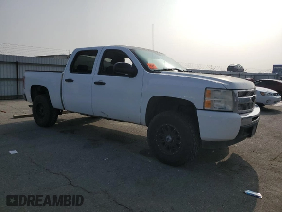 2009 Chevrolet Silverado 1500 LT with VIN 2GCEC23CX91141772, listed as a Copart auction lot 84092254 with 223,724 mi miles and Clean Title. Bid and sale history available at carsss.com. Image 4.