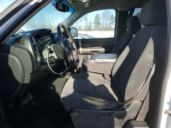 2008 Chevrolet Silverado 1500 Work Truck with VIN 1GCEC19C28Z117070, listed as a Copart auction lot 46615375 with 265,782 mi miles and Salvage Title. Bid and sale history available at carsss.com. Image 7.