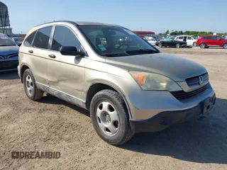 2008 Honda CR-V LX z VIN 3CZRE38328G700242, wystawiony jako IAAI lot #42003574 z przebiegiem 118 141 mil mil oraz . Historia ofert i sprzedaży dostępna na DreamBid. Obrazek 1.