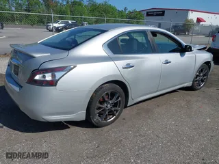 2012 Nissan Maxima 3.5 S with VIN 1N4AA5AP2CC821460, listed as a IAAI auction lot 41941608 with 137,378 mi miles. Bid and sale history available at carsss.com. Image 4.
