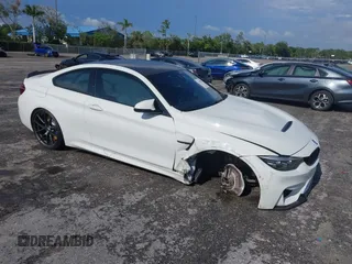 2020 BMW M4 CS z VIN WBS3S7C04LAH85175, wystawiony jako IAAI lot #42345227 z przebiegiem 9 671 mil mil oraz . Historia ofert i sprzedaży dostępna na DreamBid. Obrazek 1.