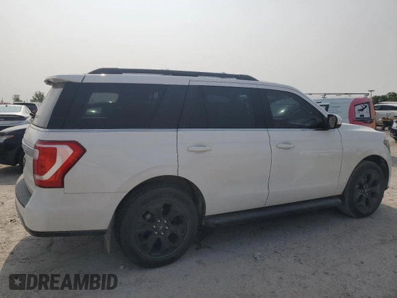 2019 Ford Expedition XLT with VIN 1FMJU1HT3KEA48235, listed as a Copart auction lot 58301275 with 104,919 mi miles and Salvage title. Bid and sale history available at DreamBid. Image 3.