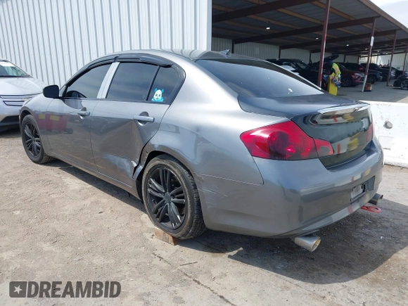 2015 Infiniti Q40 with VIN JN1CV6AP8FM501770, listed as a IAAI auction lot 42111315 with 123,249 mi miles. Bid and sale history available at carsss.com. Image 3.