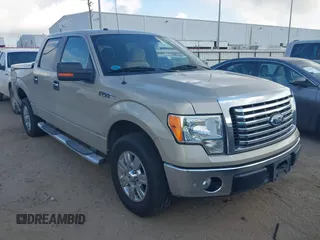 2010 Ford F-150 XL with VIN 1FTEW1C87AFA12768, listed as a IAAI auction lot 41450277 with 89,314 mi miles. Bid and sale history available at carsss.com. Image 1.