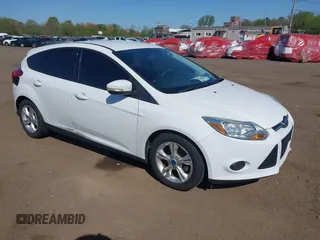 2013 Ford Focus SE with VIN 1FADP3K26DL262144, listed as a IAAI auction lot 42140228 with 107,379 mi miles. Bid and sale history available at carsss.com. Image 1.
