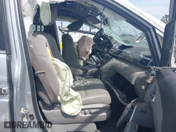 2014 Honda Odyssey EX-L with VIN 5FNRL5H68EB114079, listed as a IAAI auction lot 42117639 with Not Provided miles and . Bid and sale history available at carsss.com. Image 5.