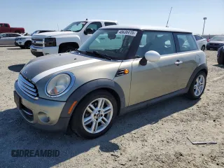 2011 MINI Hardtop with VIN WMWSU3C50BT182450, listed as a Copart auction lot 48638415 with 119,471 mi miles and Clean Title. Bid and sale history available at DreamBid. Image 1.