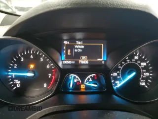 2018 Ford Escape S with VIN 1FMCU0F76JUB52831, listed as a Copart auction lot 48151405 with 236,580 mi miles and Salvage title. Bid and sale history available at DreamBid. Image 9.