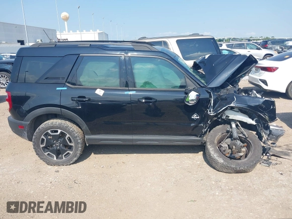 2021 Ford Bronco Sport Outer Banks with VIN 3FMCR9C6XMRB01264, listed as a IAAI auction lot 42301085 with Not provided miles and . Bid and sale history available at DreamBid. Image 13.