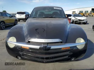 2004 Chevrolet SSR LS z VIN 1GCES14P14B111213, wystawiony jako Copart lot #76535124 z przebiegiem 92 939 mil mil oraz Tytuł czysty. Historia ofert i sprzedaży dostępna na DreamBid. Obrazek 5.