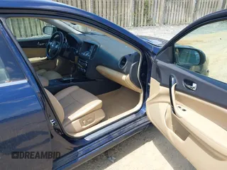 2011 Nissan Maxima SV z VIN 1N4AA5AP0BC813310, wystawiony jako IAAI lot #42365623 z przebiegiem 194 943 mil mil oraz . Historia ofert i sprzedaży dostępna na DreamBid. Obrazek 5.