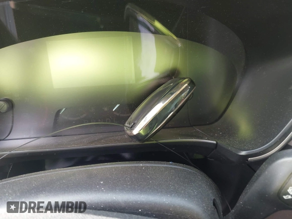 2020 Ford Escape SE z VIN 1FMCU9G69LUB40332, wystawiony jako IAAI lot #42006879 z przebiegiem 82 291 mil mil oraz . Historia ofert i sprzedaży dostępna na DreamBid. Obrazek 11.