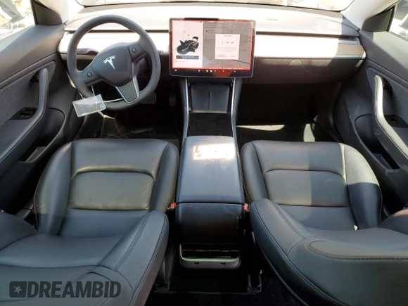 2018 Tesla Model 3 Long Range Battery z VIN 5YJ3E1EBXJF073250, wystawiony jako Copart lot #55832885 z przebiegiem 50 196 mil mil oraz Szkoda całkowita • Salvage title. Historia ofert i sprzedaży dostępna na DreamBid. Obrazek 8.